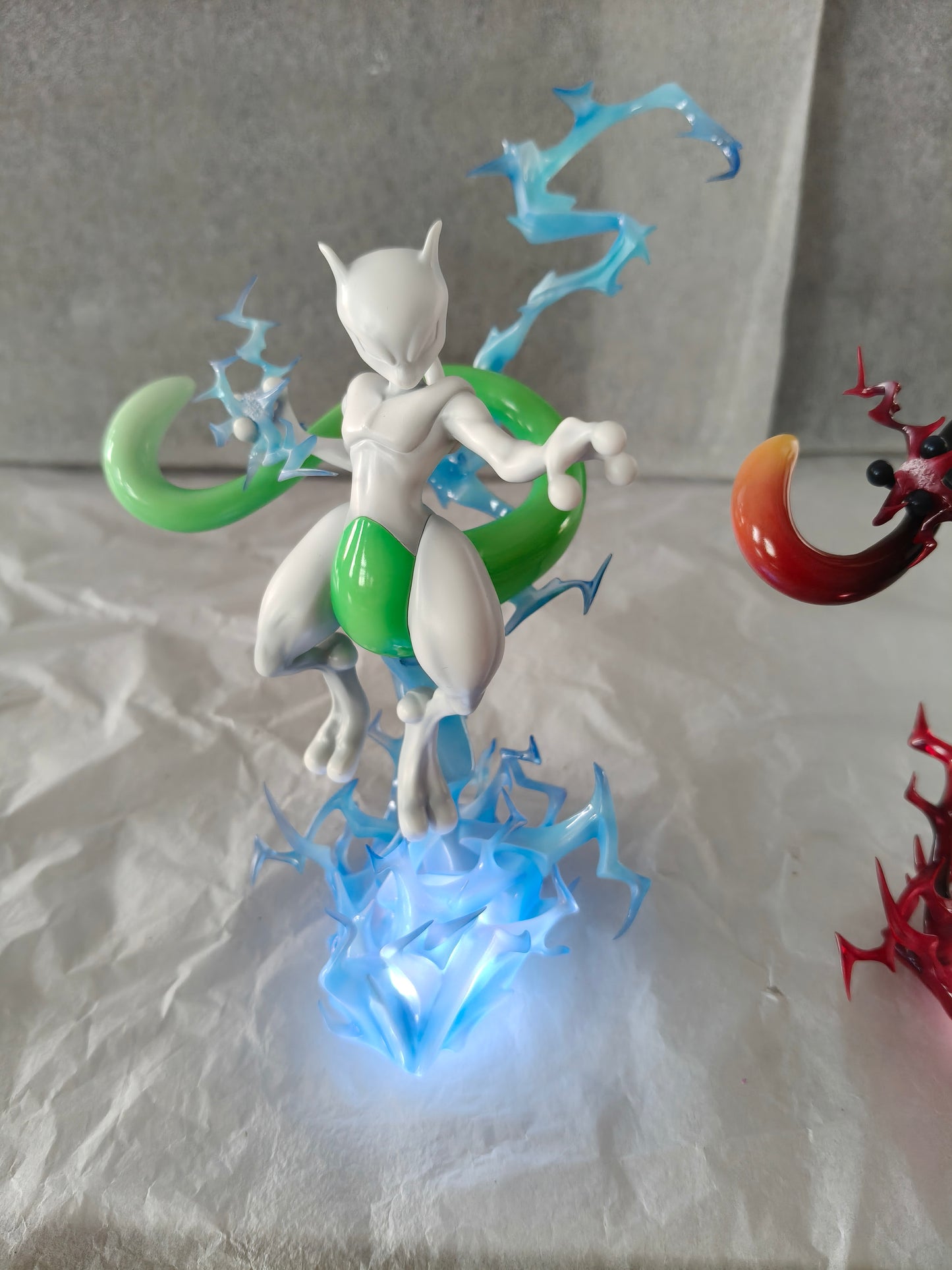[PREORDER] 1/20 Scale World Figure [GD] - Mewtwo