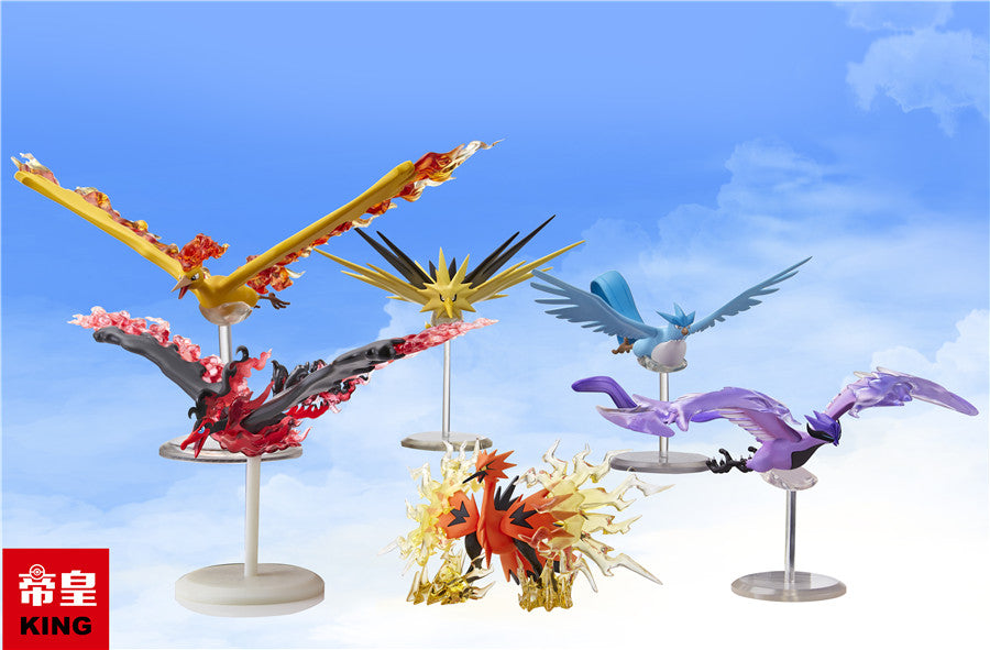 IN STOCK] 1/20 Scale World Figure [KING] - Galarian Moltres