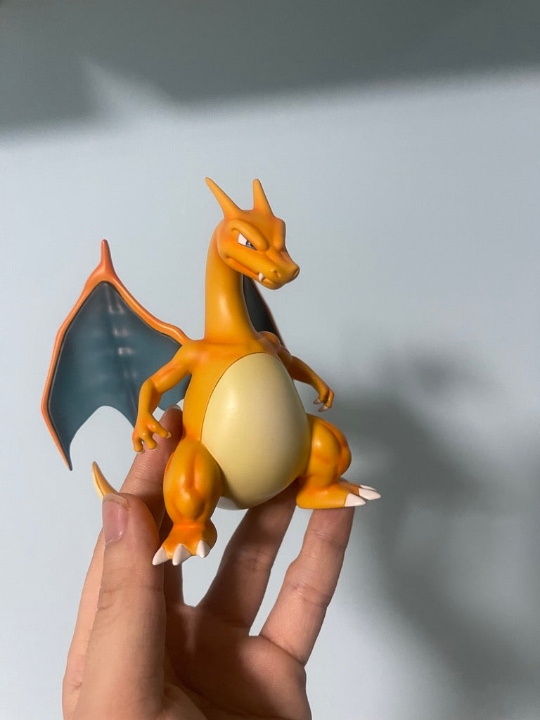 [IN STOCK] 1/20 Scale World Figure [HH] - Charizard