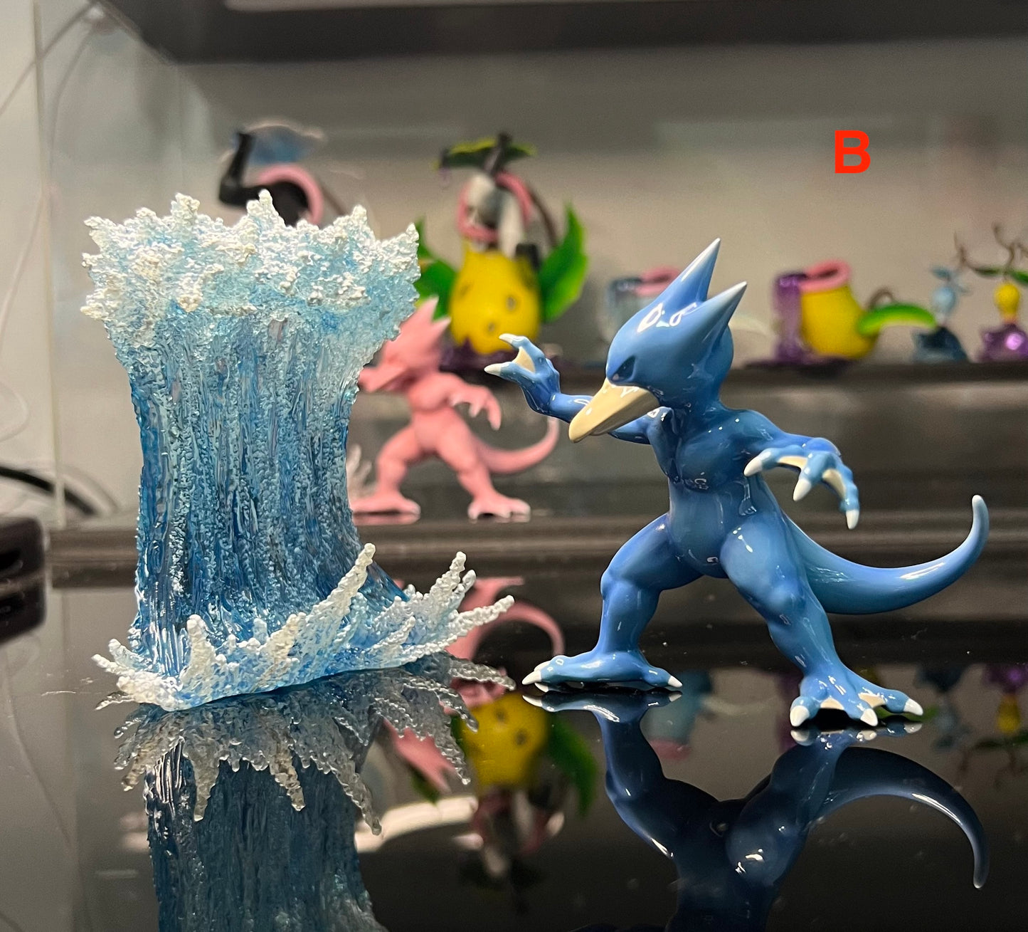 [PREORDER] 1/20 Scale World Figure [PENCIL] - Golduck