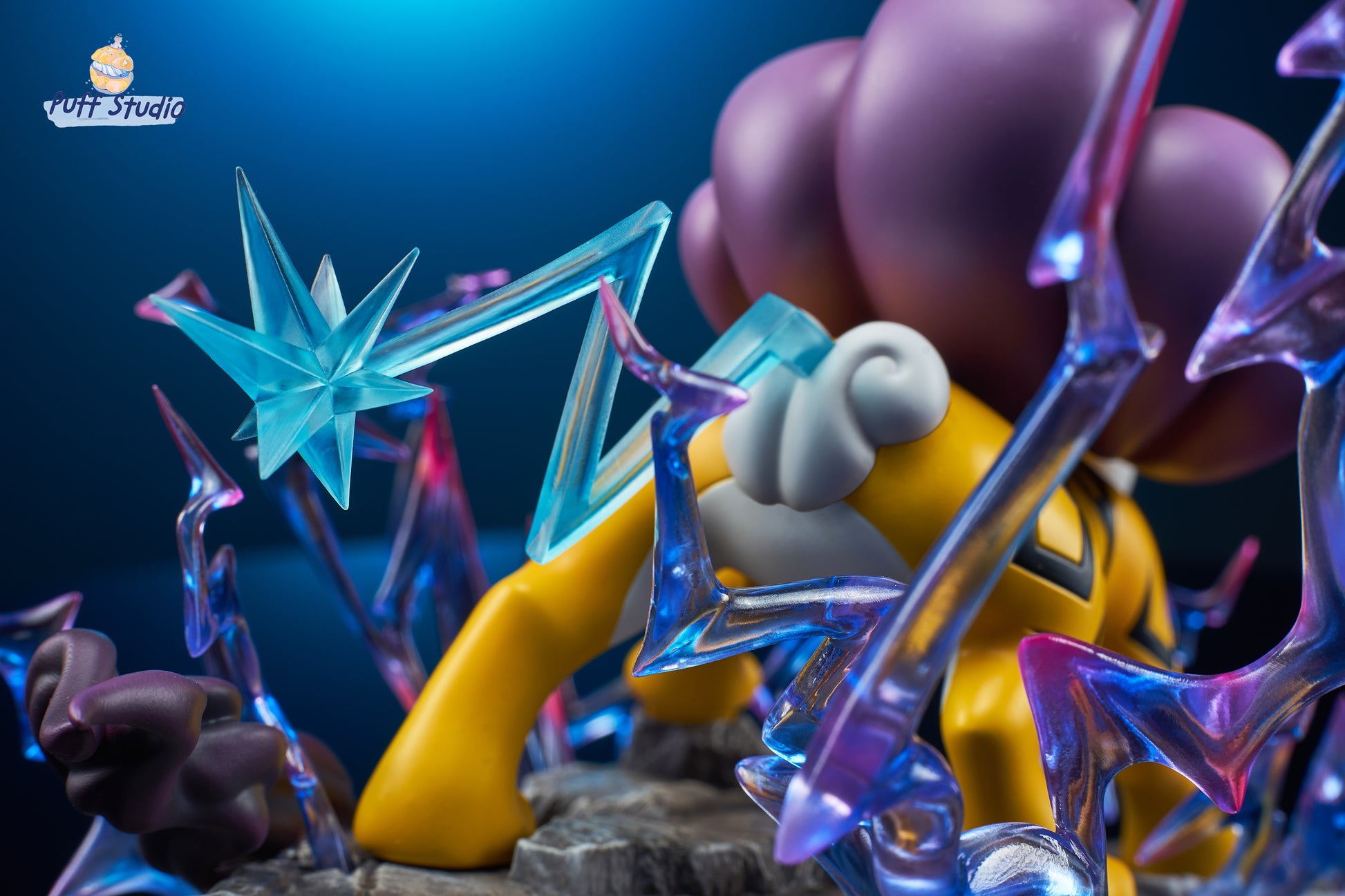 Puff Studio Pokémon Raikou Statue