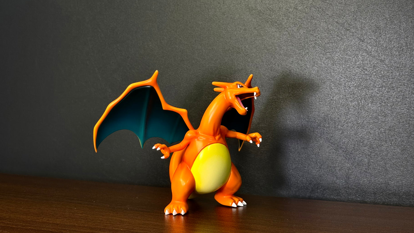 [IN STOCK] 1/20 Scale World Figure [LIMOUSINE] - Charmander & Charmeleon & Charizard