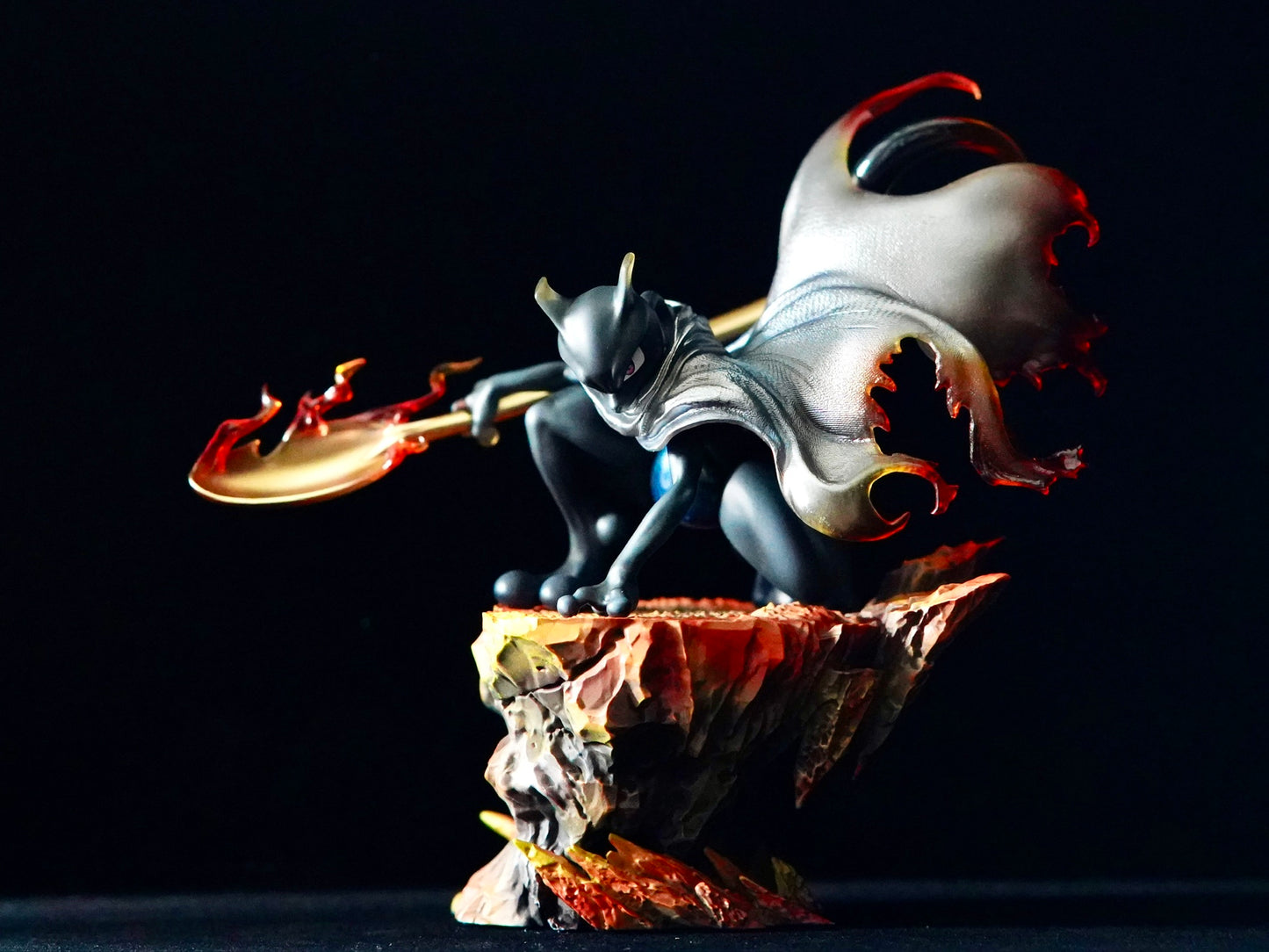 [IN STOCK] 1/20 Scale World Figure [PMT] - Mewtwo