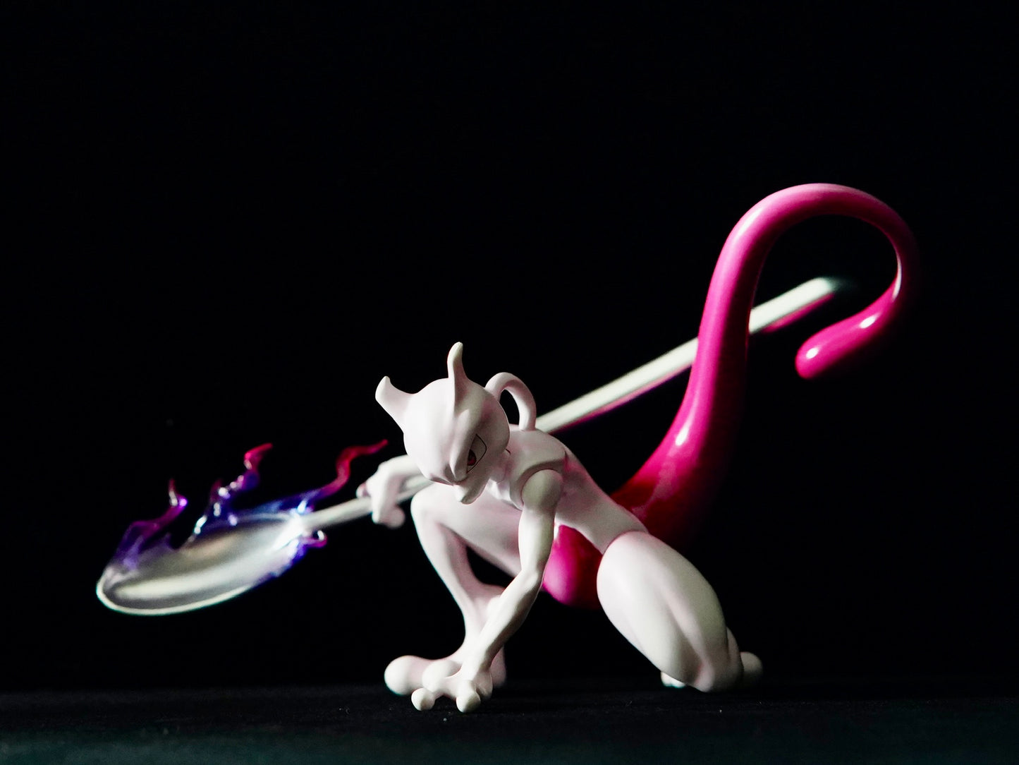 [IN STOCK] 1/20 Scale World Figure [PMT] - Mewtwo