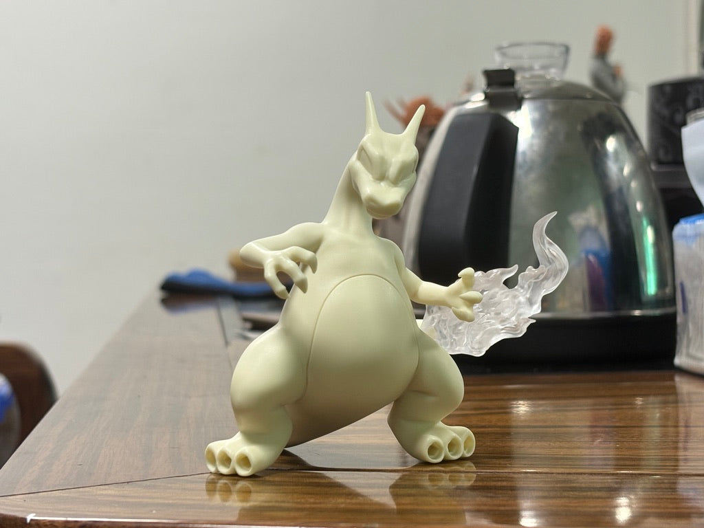 [PREORDER] 1/20 Scale World Figure [MMW] - Charmander & Charmeleon & Charizard
