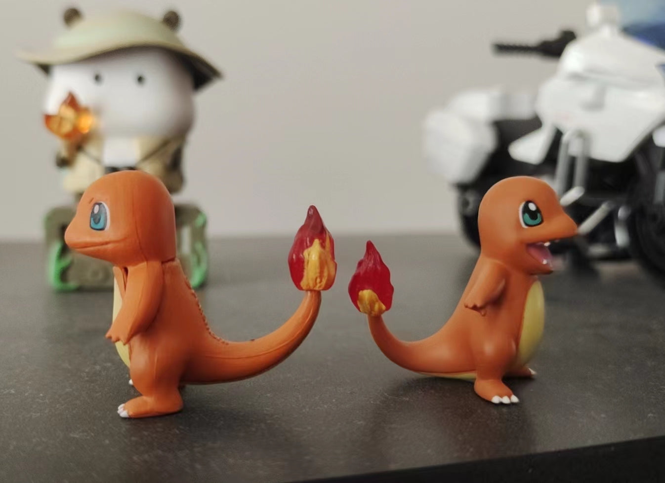 [IN STOCK] 1/20 Scale World Figure [FLF] - Charmander & Vulpix