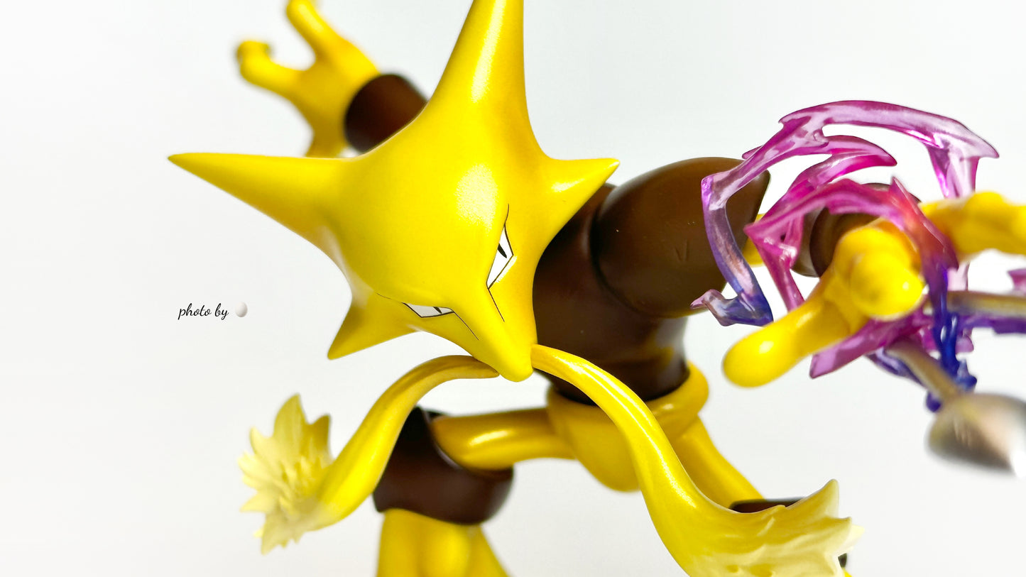 [IN STOCK] 1/20 Scale World Figure [OG] - Alakazam