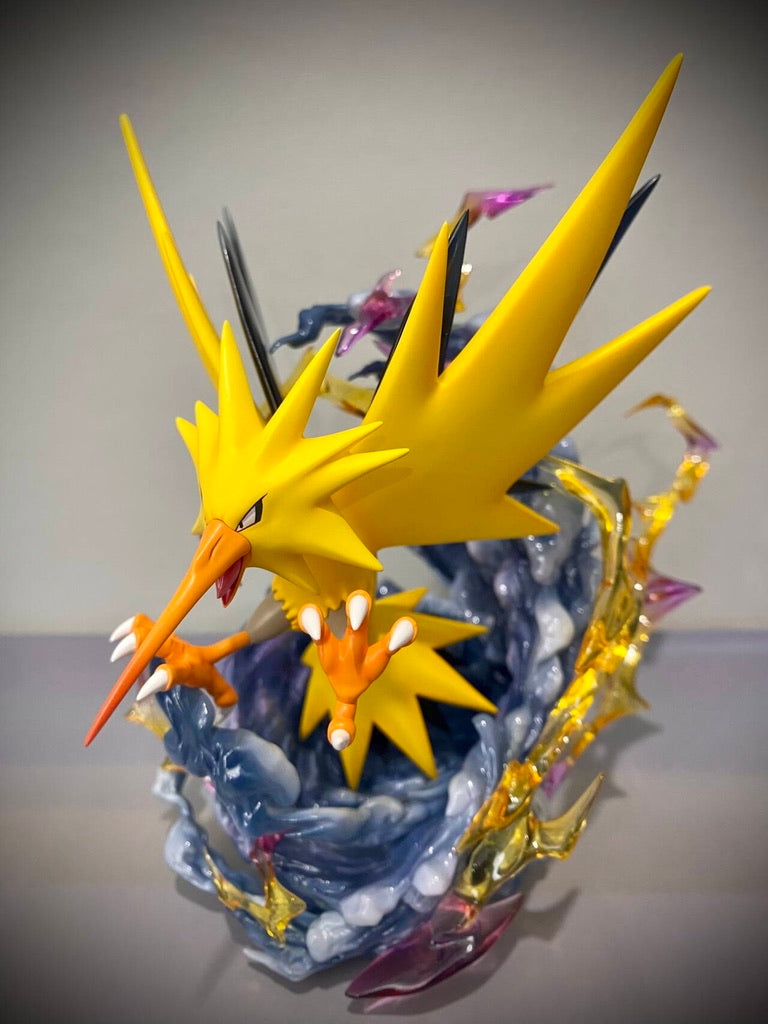 [IN STOCK] 1/20 Scale World Figure [PALLET TOWN] - Zapdos
