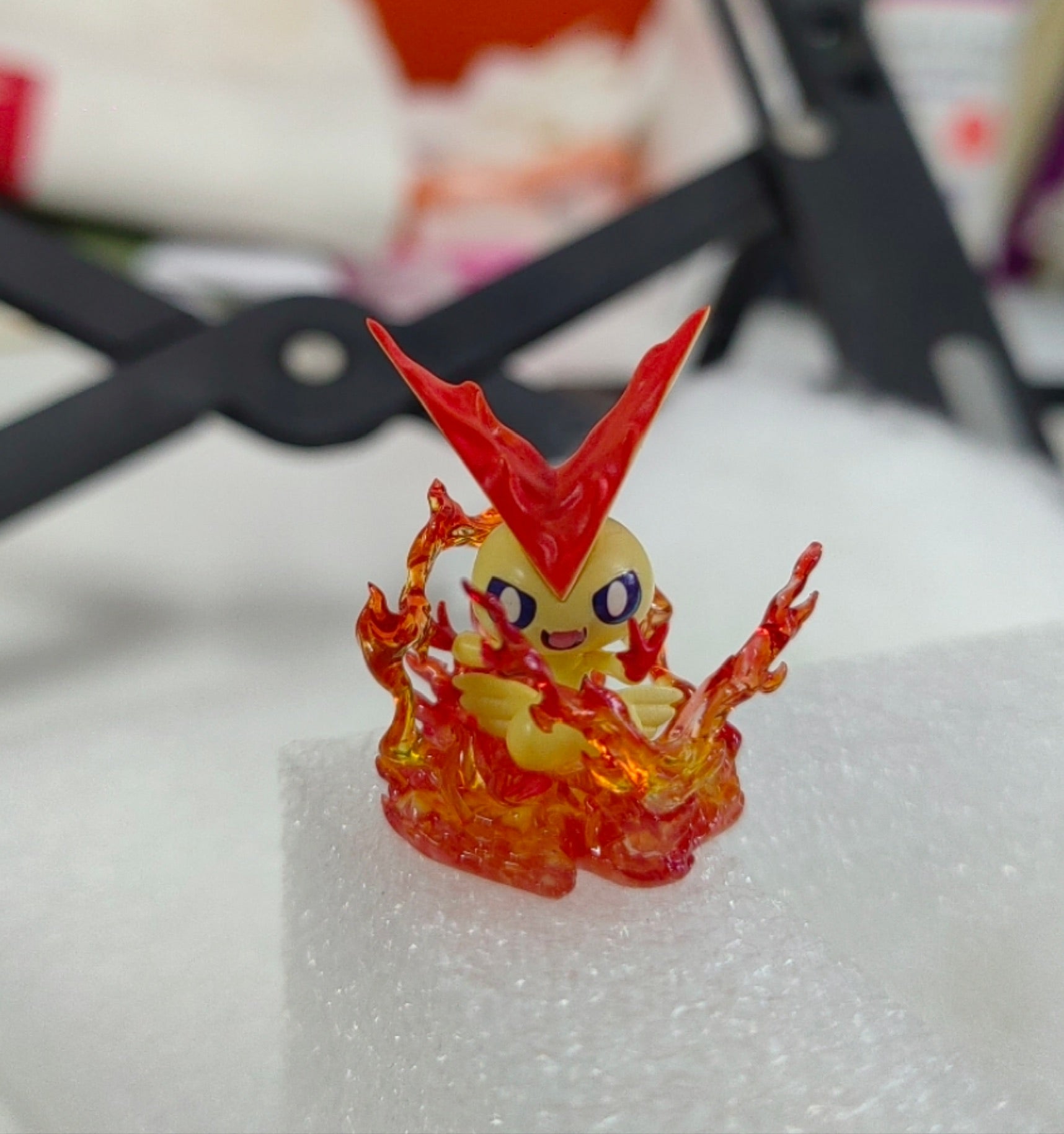フィギュア IN STOCK] 1/20 Scale World Figure [KING] - Victini – POKÉ