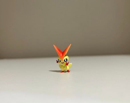 IN STOCK] 1/20 Scale World Figure [KING] - Victini – POKÉ