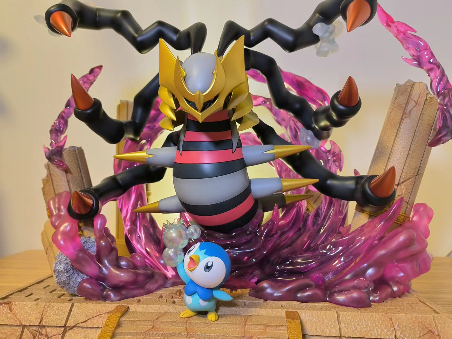 [IN STOCK] 1/20 Scale World Figure [BF] - Giratina