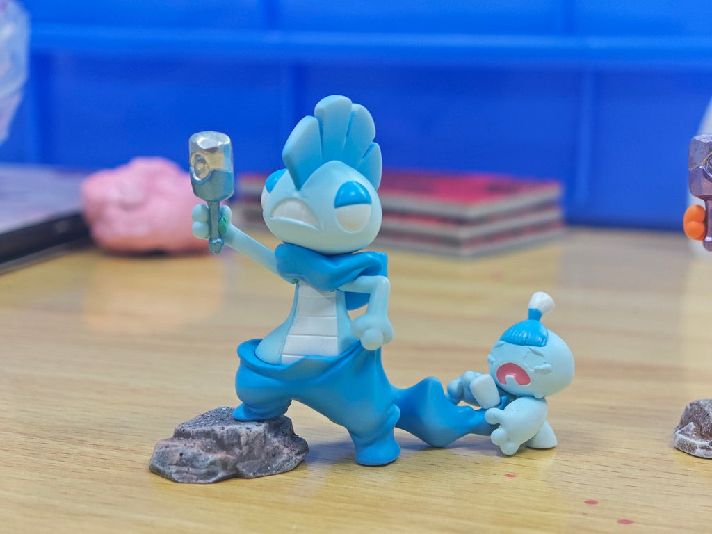 [PREORDER] 1/20 Scale World Figure [ZOO] - Scrafty & Tinkatink
