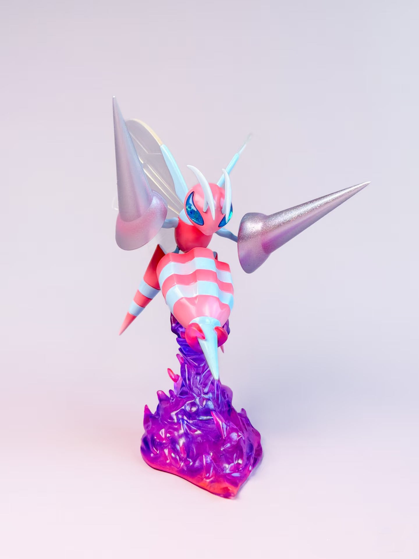 [IN STOCK] 1/20 Scale World Figure [ZR] - Weedle & Kakuna & Beedrill & Mega Beedrill