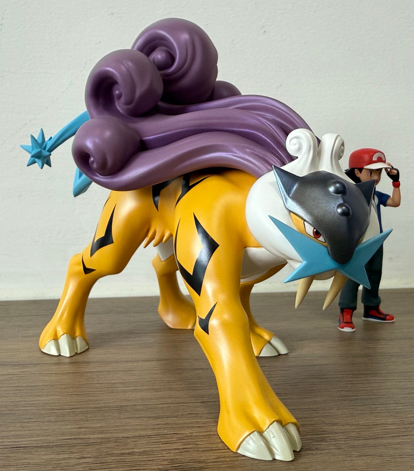 [IN STOCK] 1/20 Scale World Figure [WW] - Raikou