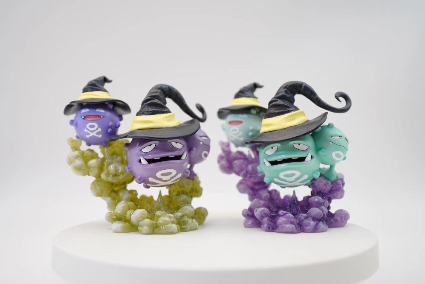 [IN STOCK] 1/20 Scale World Figure [PALLET TOWN] - Koffing & Weezing