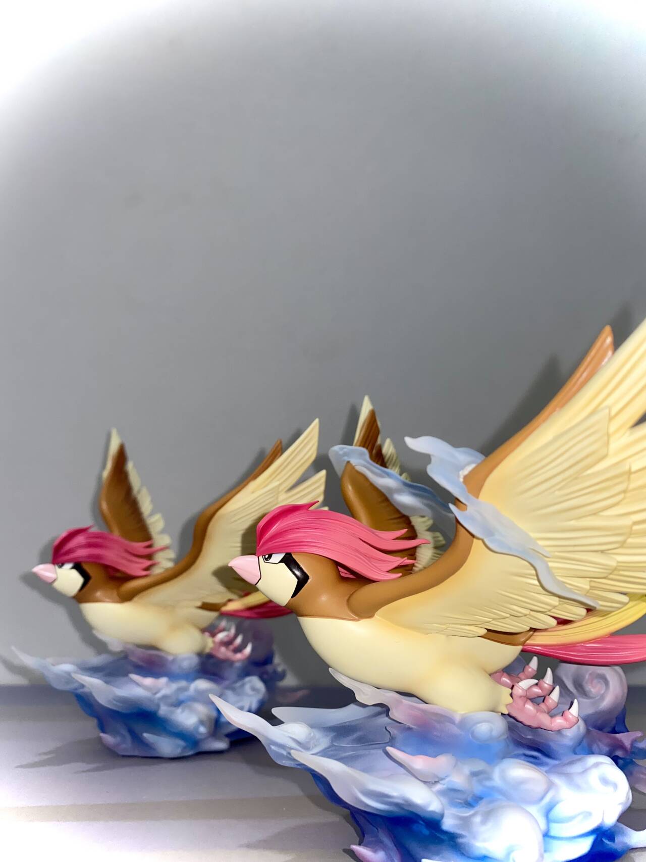 [IN STOCK] 1/20 Scale World Figure [PALLET TOWN] - Pidgey & Pidgeotto & Pidgeot