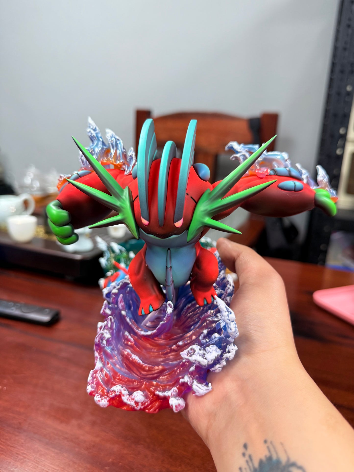[PREORDER] 1/20 Scale World Figure [ROCKY HELMET] - Mega Swampert