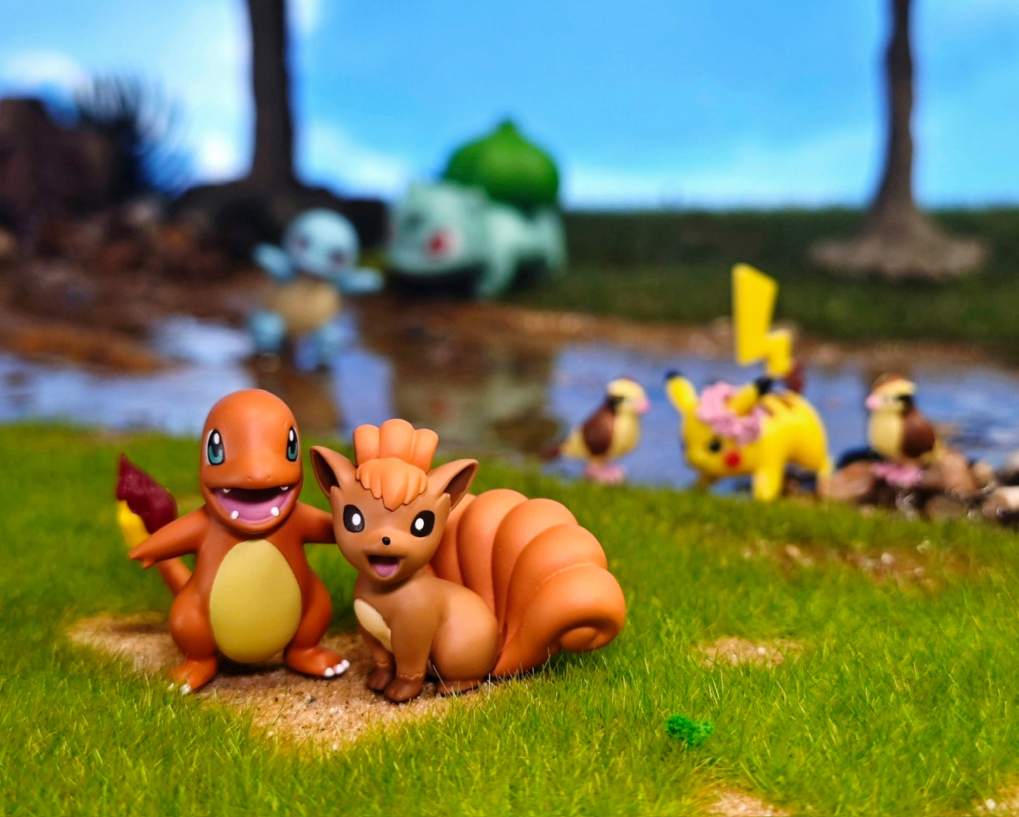 [IN STOCK] 1/20 Scale World Figure [FLF] - Charmander & Vulpix