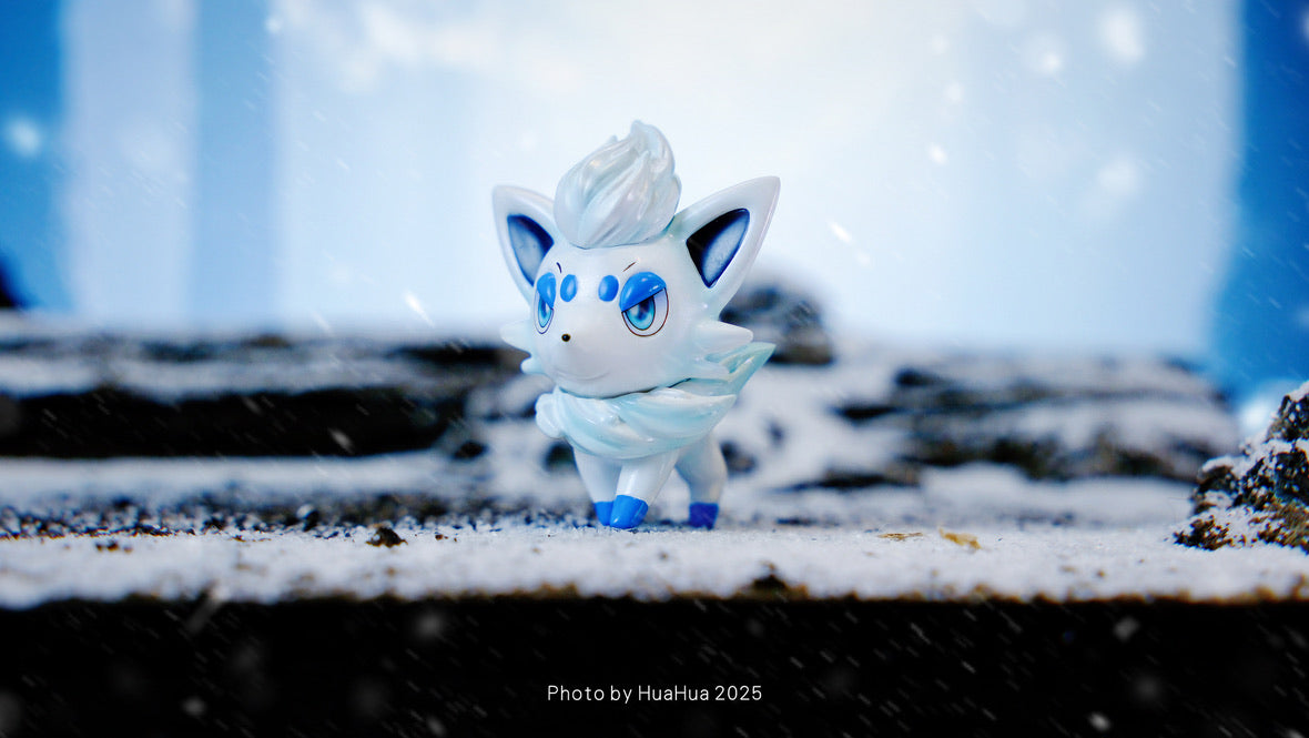 [IN STOCK] 1/20 Scale World Figure [WONDER] - Zorua & Zoroark