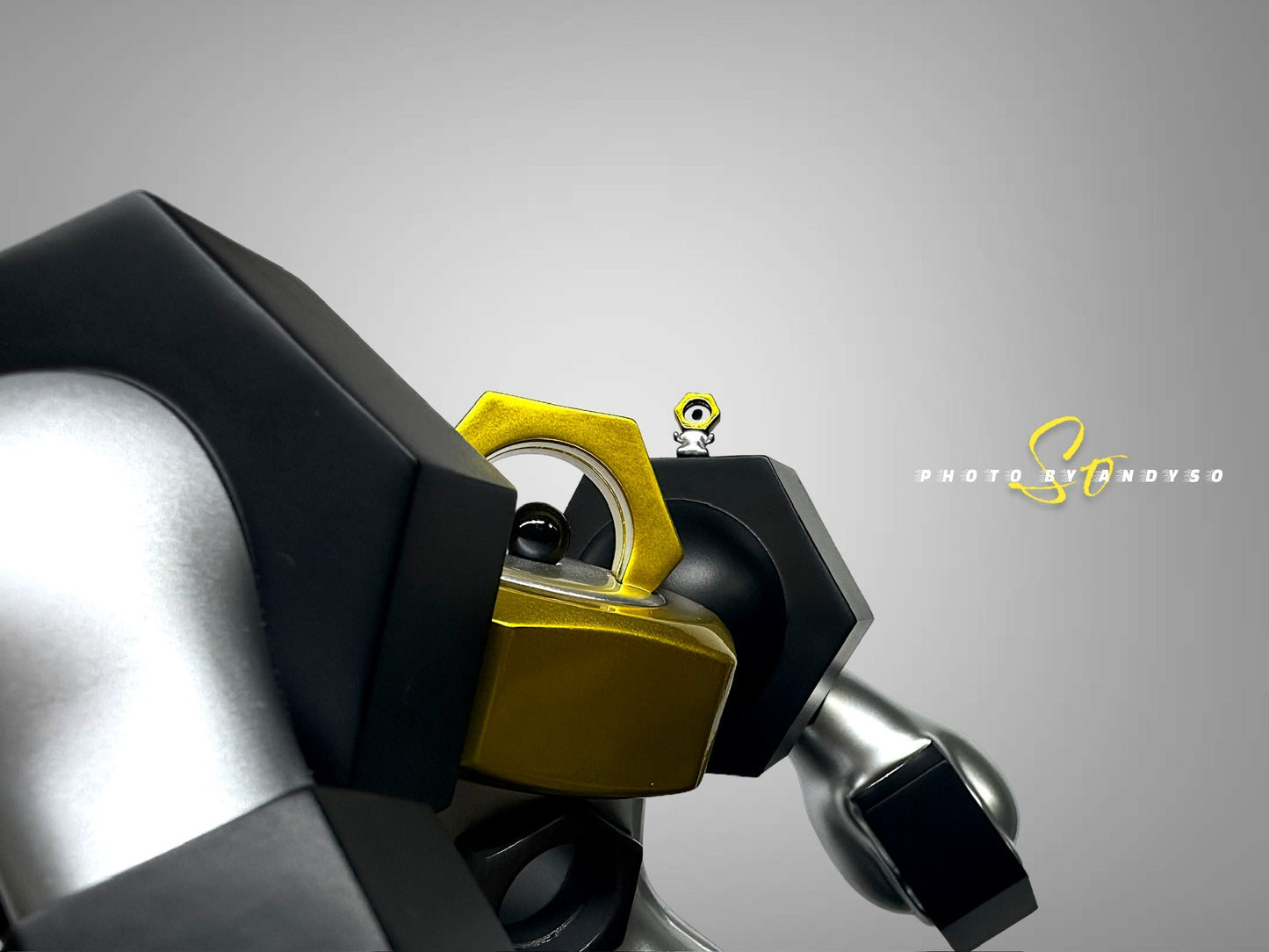 [IN STOCK] 1/20 Scale World Figure [ASTERISM] - Meltan & Melmetal