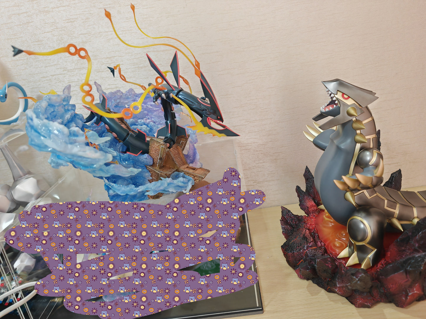 [IN STOCK] 1/20 Scale World Figure [VS] - Groudon