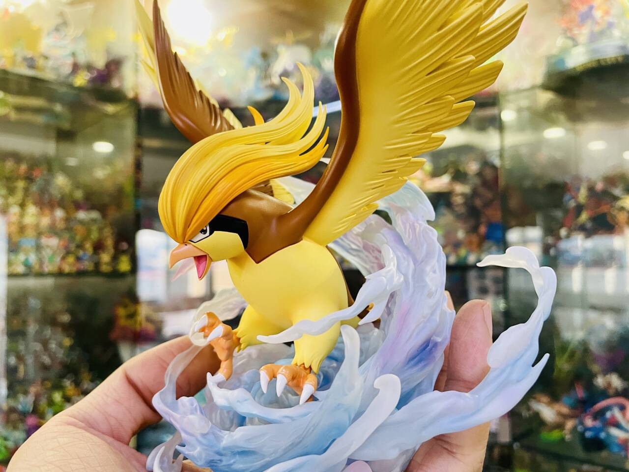 [IN STOCK] 1/20 Scale World Figure [PALLET TOWN] - Pidgey & Pidgeotto & Pidgeot