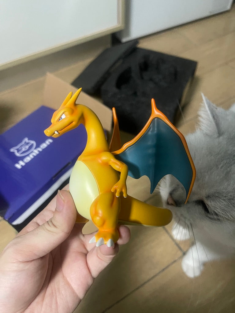 [IN STOCK] 1/20 Scale World Figure [HH] - Charizard