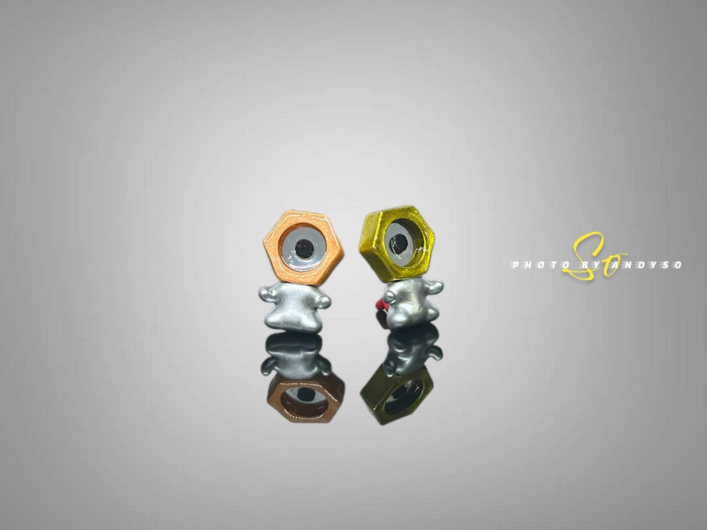 [IN STOCK] 1/20 Scale World Figure [ASTERISM] - Meltan & Melmetal