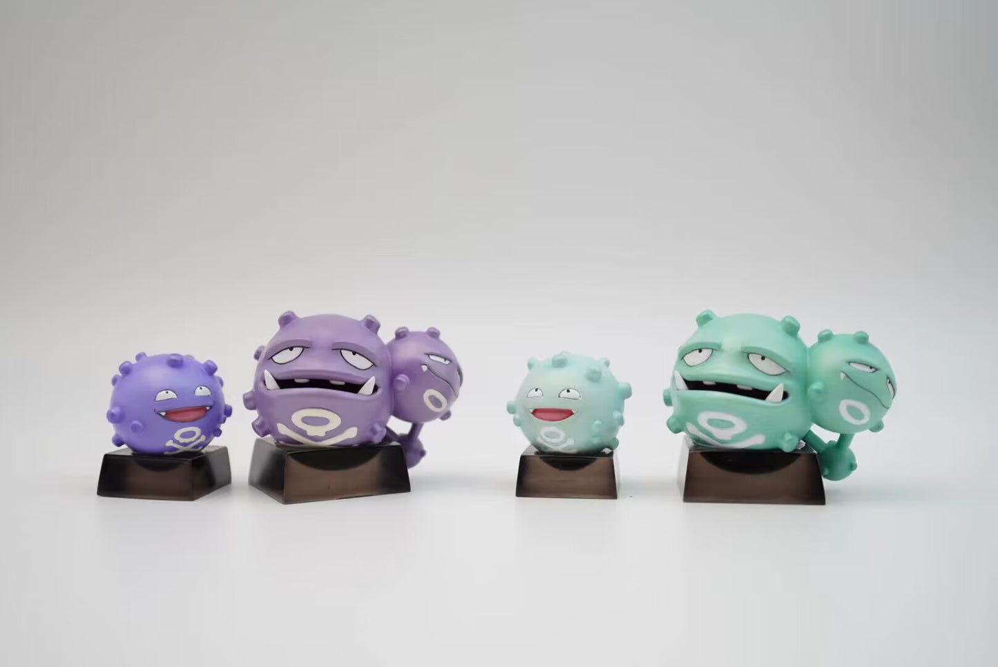 [IN STOCK] 1/20 Scale World Figure [PALLET TOWN] - Koffing & Weezing