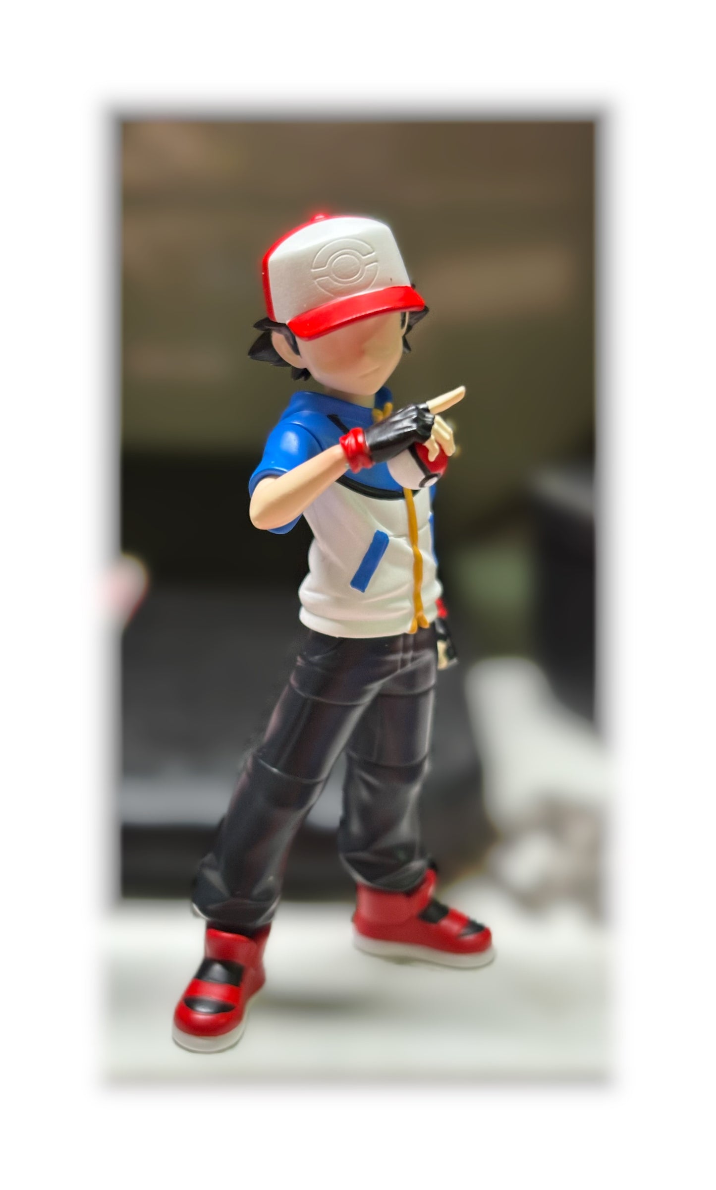 [PREORDER] 1/20 Scale World Figure [CHILDHOOD] - Ash Ketchum (BW)