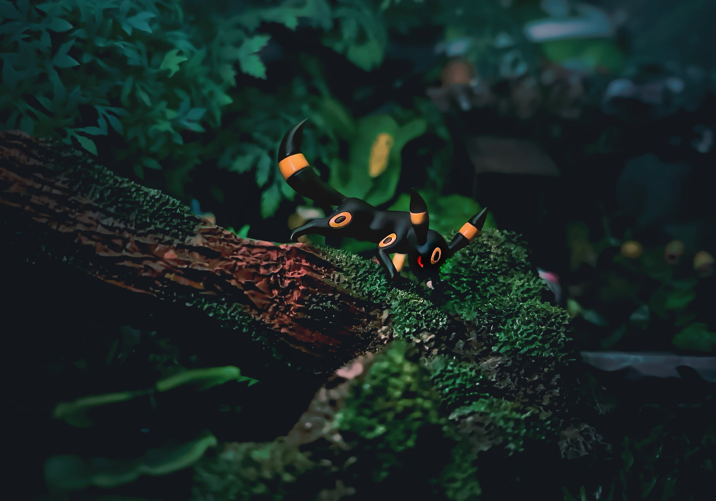 [PREORDER] 1/20 Scale World Figure [ZR] - Umbreon