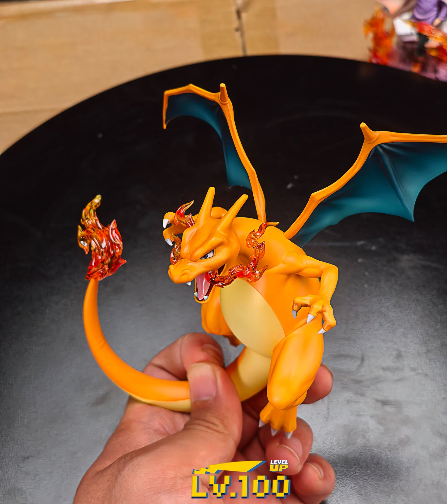 [PREORDER] 1/20 Scale World Figure [LV100 Club] - Blue (Adventures) & Charizard
