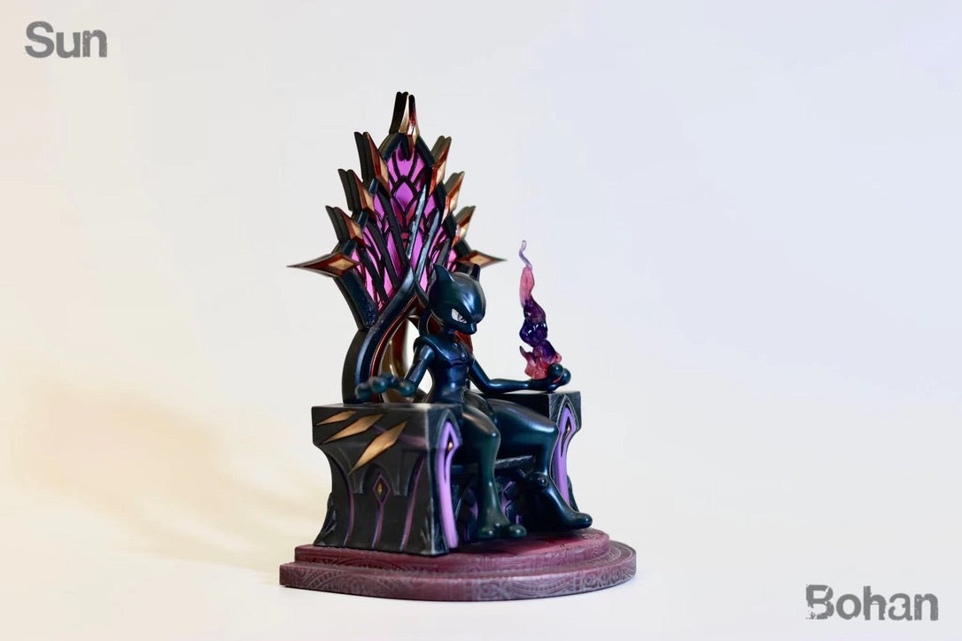 [IN STOCK] 1/20 Scale World Figure [SUN] - Mewtwo & Throne