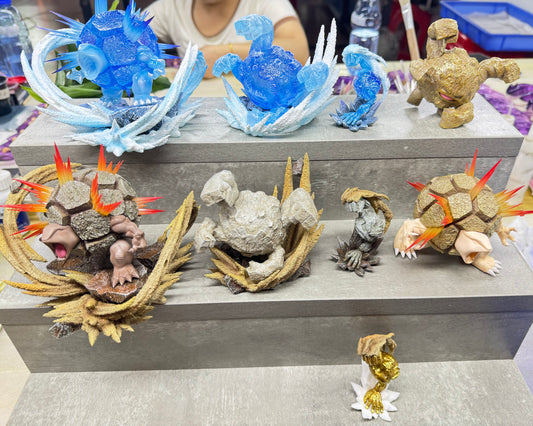 [PREORDER] 1/20 Scale World Figure [LB] - Geodude & Graveler & Golem