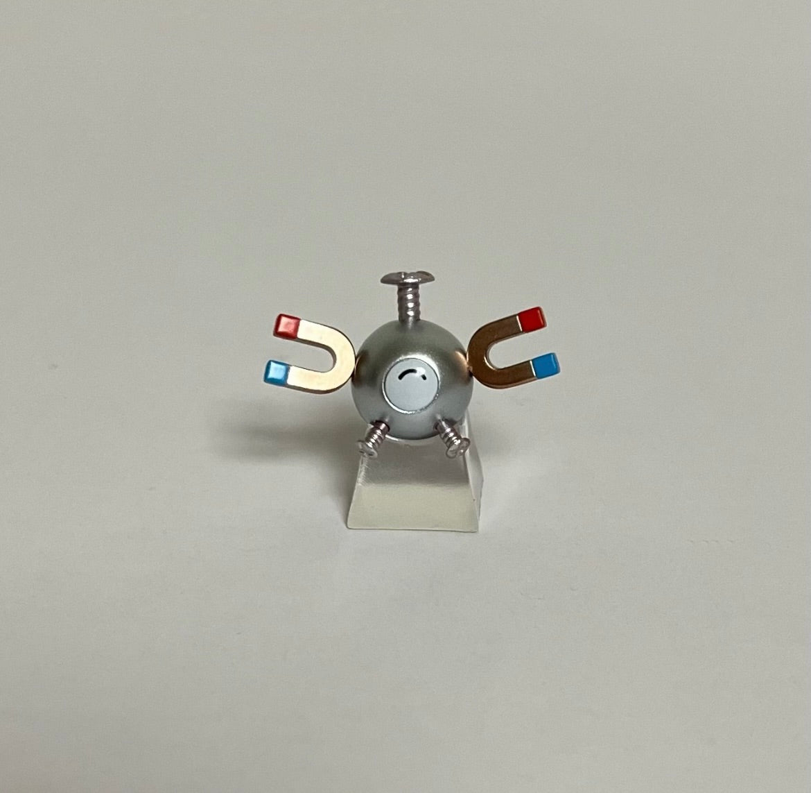 [IN STOCK] 1/20 Scale World Figure [MEGAZZ] - Magnemite & Magneton & Magnezone