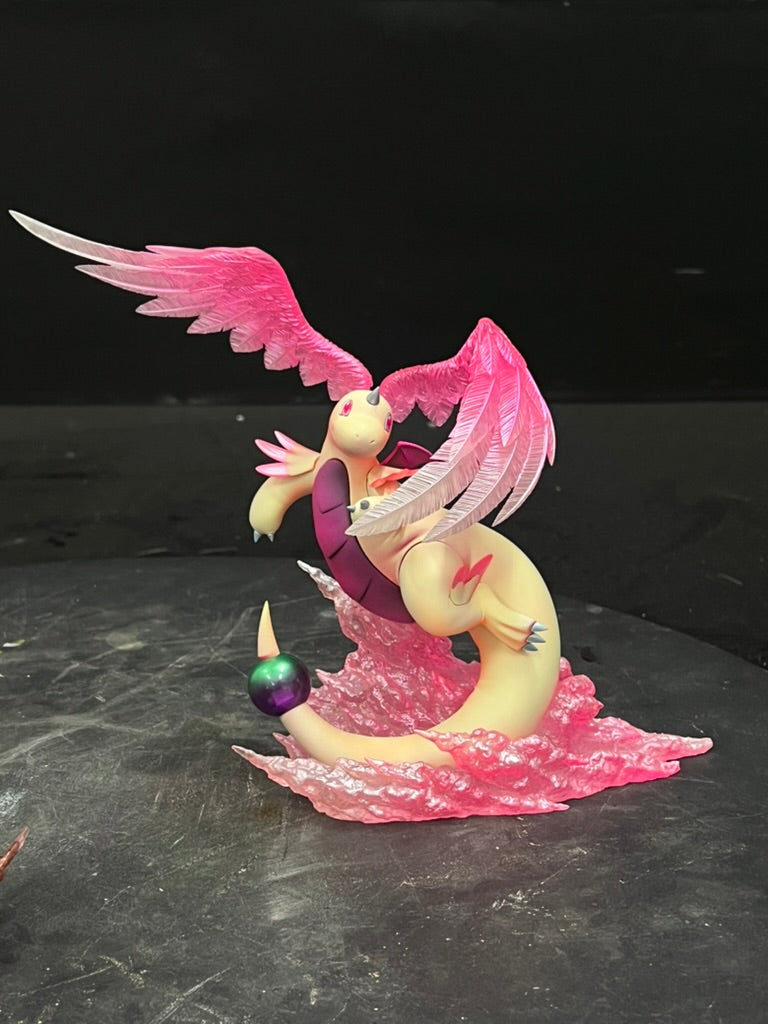 [PREORDER] 1/20 Scale World Figure [ROCKY HELMET] - Mega Dragonite (Special)