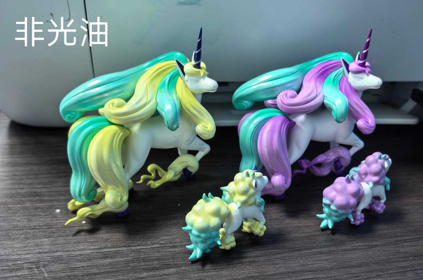 [PREORDER] 1/20 Scale World Figure [WU] - Galarian Ponyta & Rapidash
