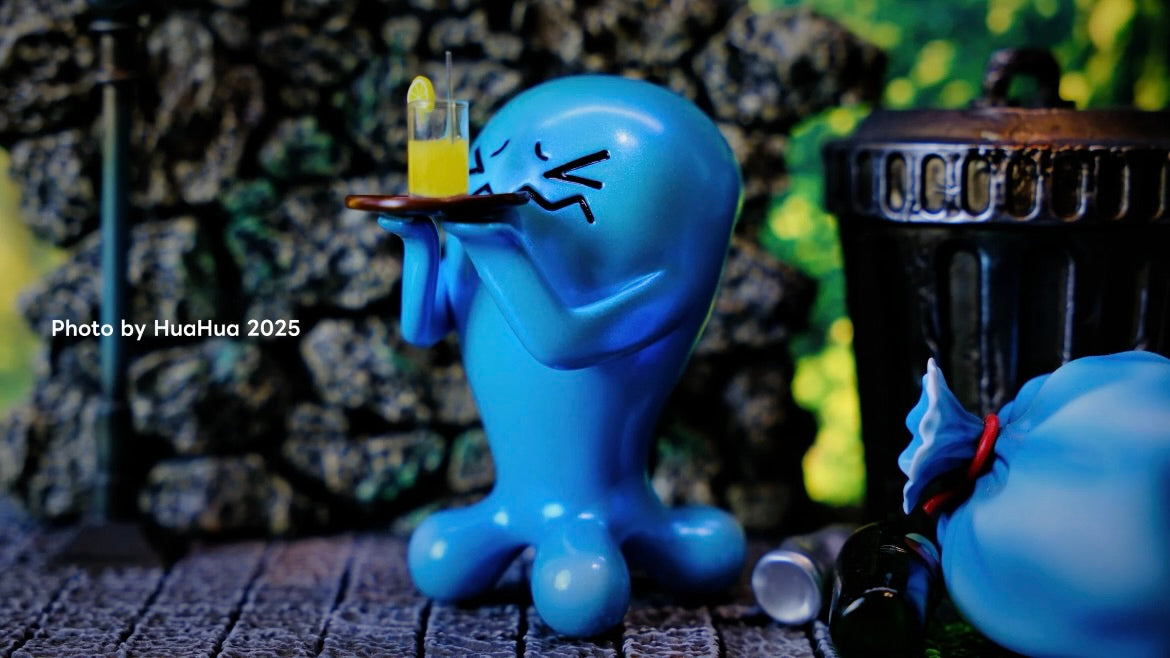[IN STOCK] 1/20 Scale World Figure [CORONET] - Wobbuffet & Wynaut