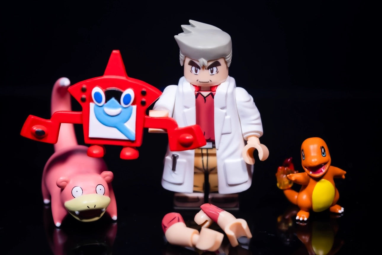 [IN STOCK] Pokémon Minifigure [Liberty Brick] - Professor Oak & Charmander & Slowpoke & Rotom Pokédex