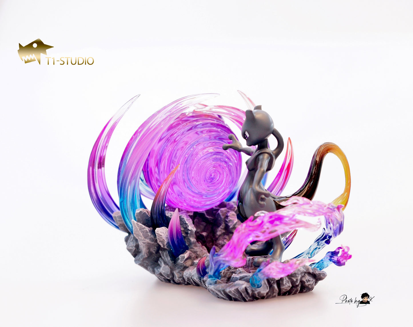 [IN STOCK] 1/20 Scale World Figure [T1] - Mewtwo