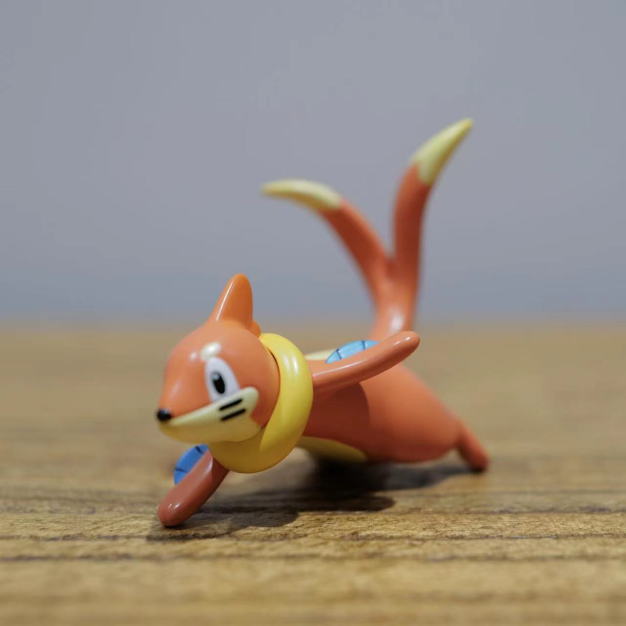 IN STOCK] 1/20 Scale World Figure [FOG] - Buizel & Floatzel