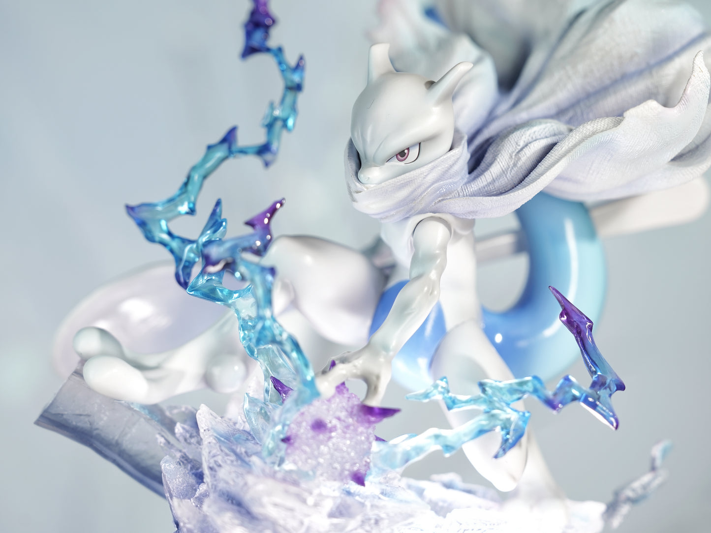 [IN STOCK] 1/20 Scale World Figure [MAGIC CENTER] - Mewtwo