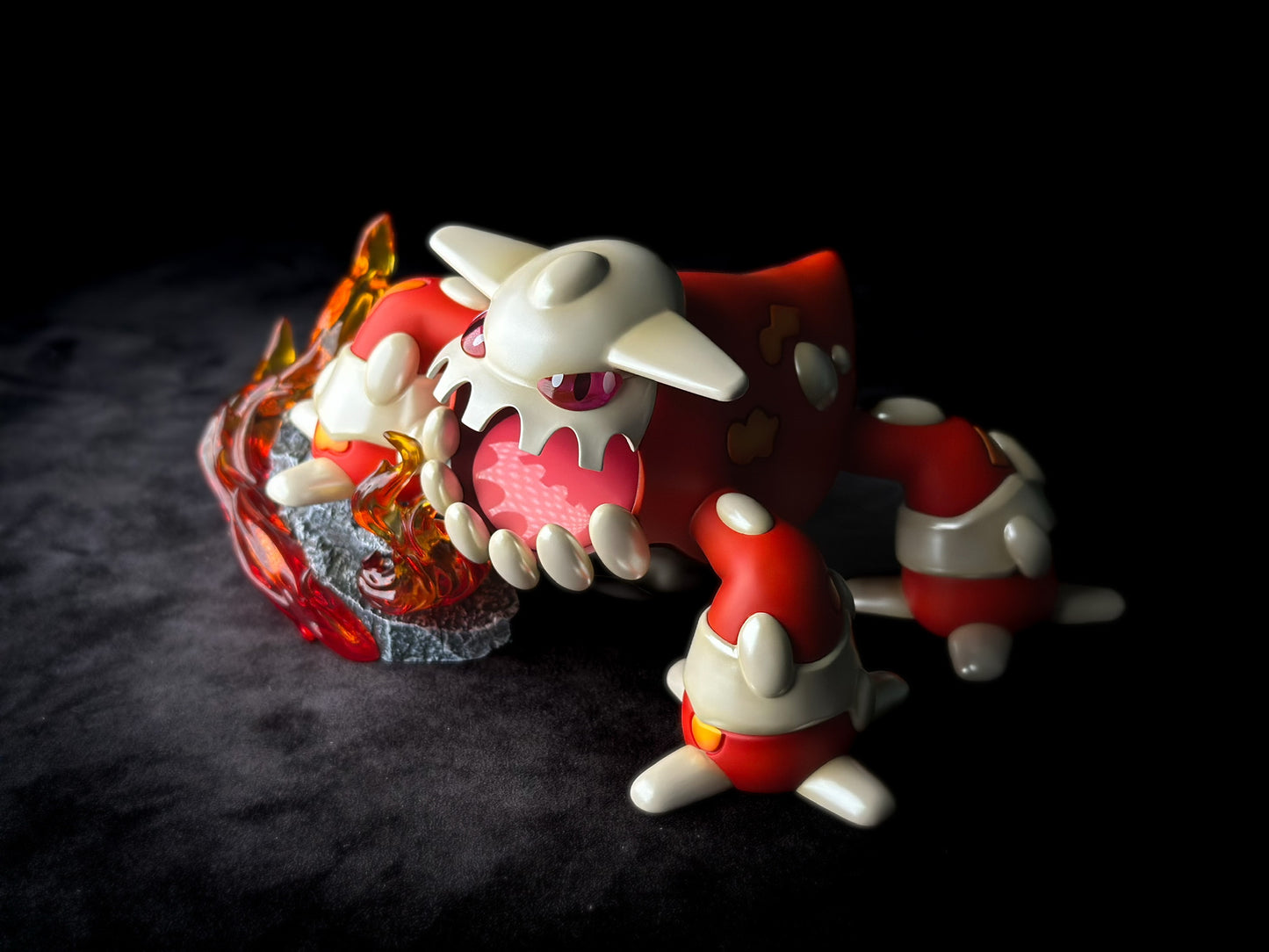 [IN STOCK] 1/20 Scale World Figure [T1] - Heatran