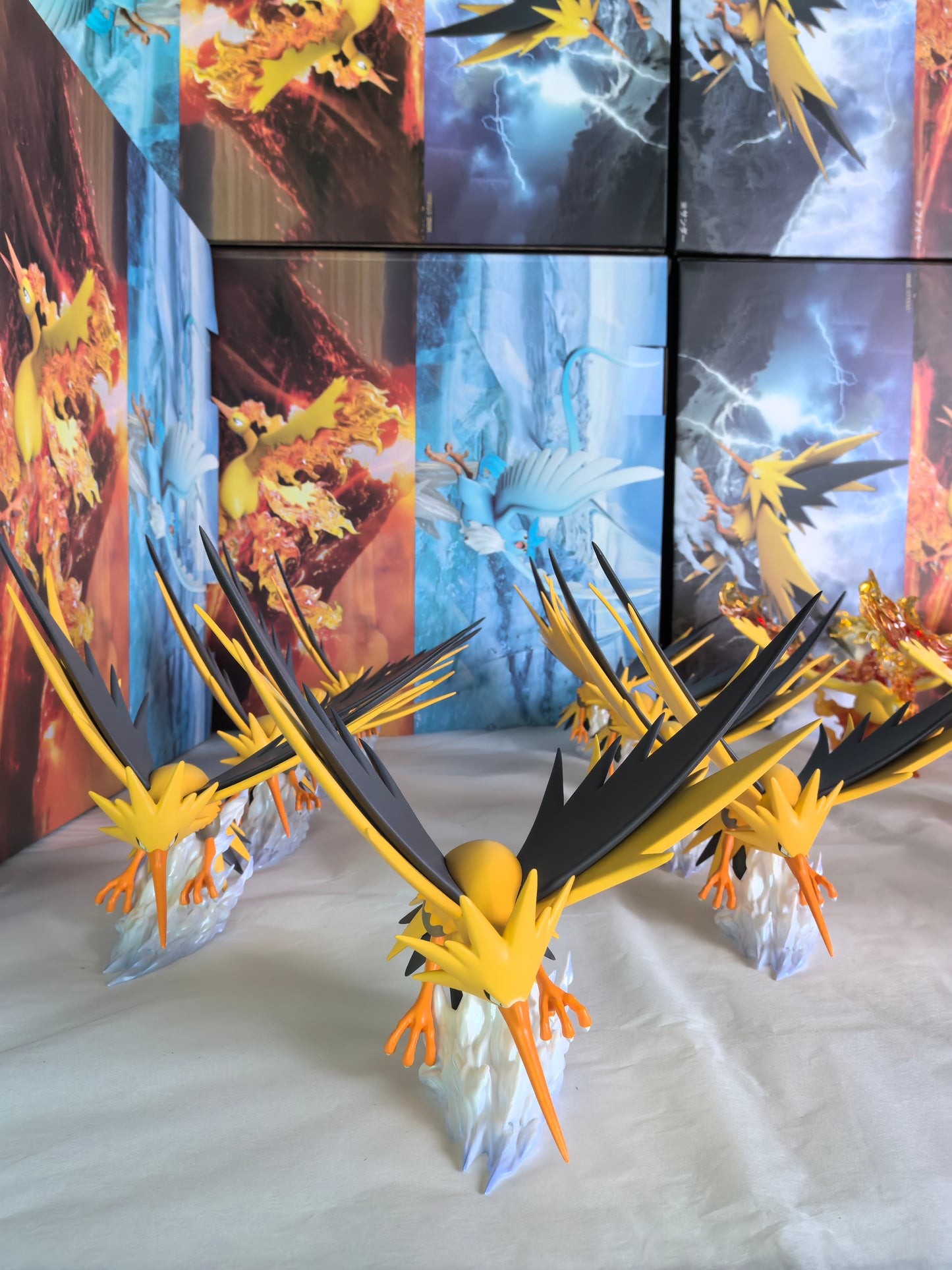 [IN STOCK] 1/20 Scale World Figure [MINE] - Articuno & Zapdos & Moltres