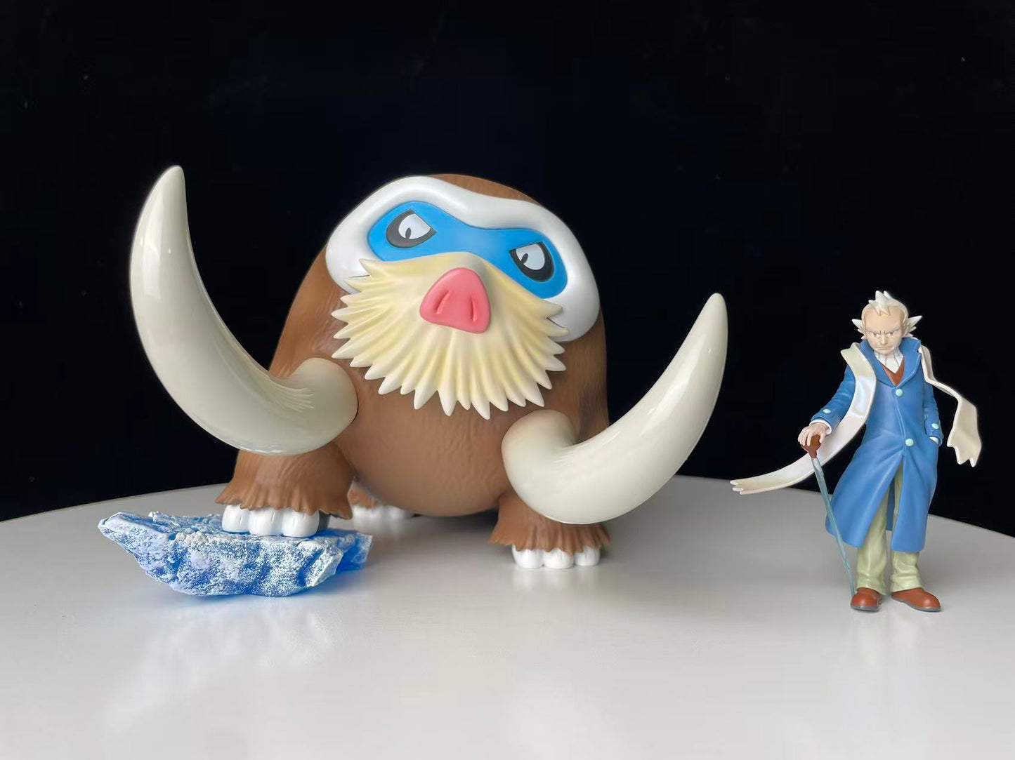 [IN STOCK] 1/20 Scale World Figure [FT] - Pryce & Mamoswine