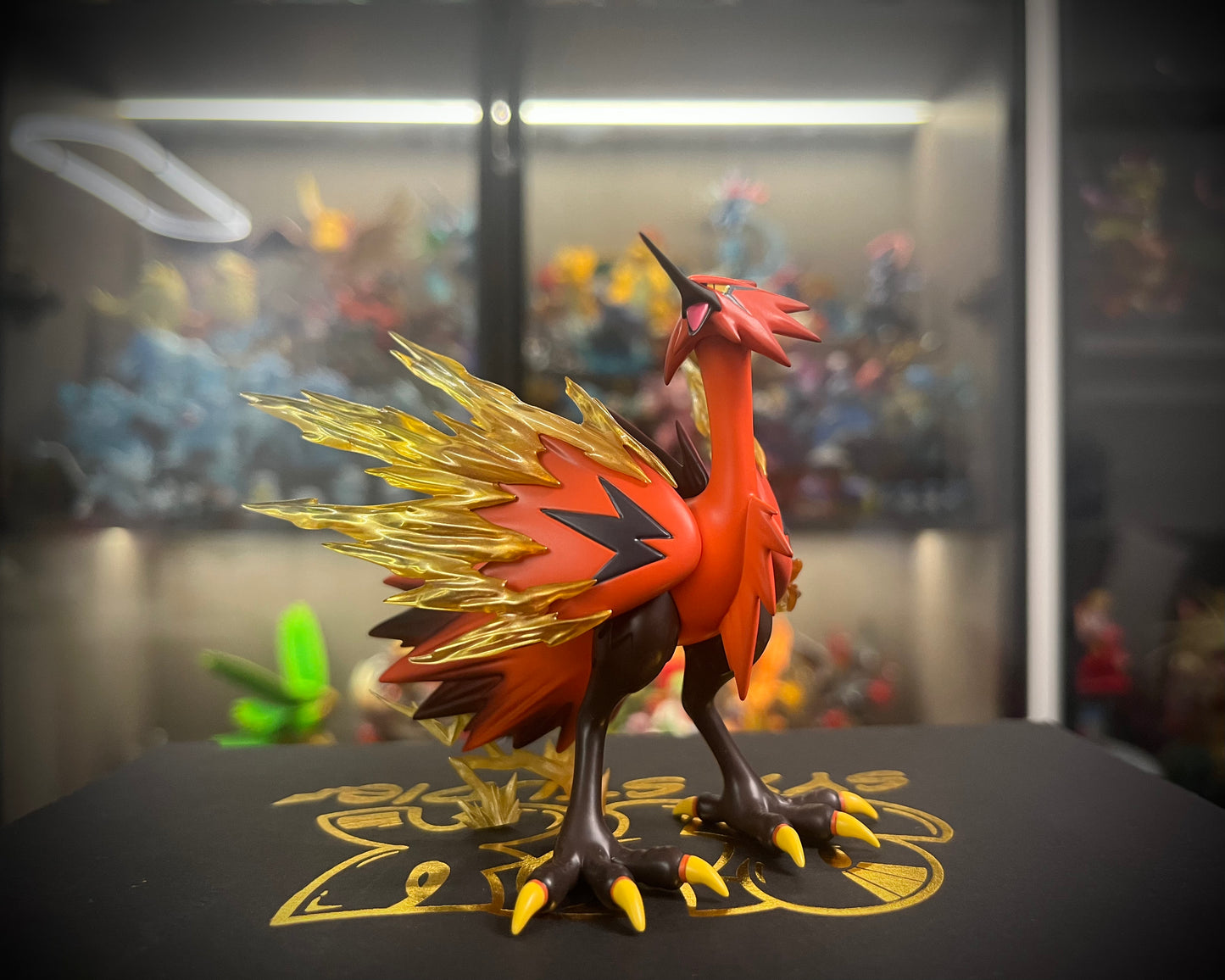 [IN STOCK] 1/20 Scale World Figure [SYX] - Galarian Zapdos