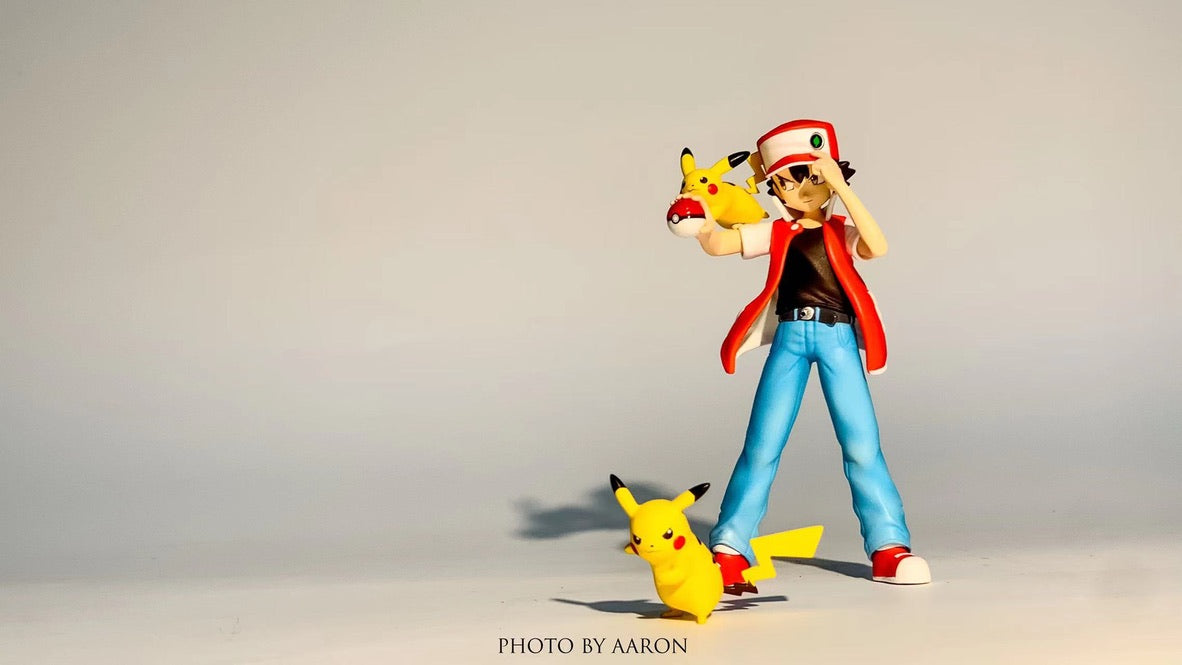 [IN STOCK] 1/20 Scale World Figure [POCKET BUS] - Red & Pikachu