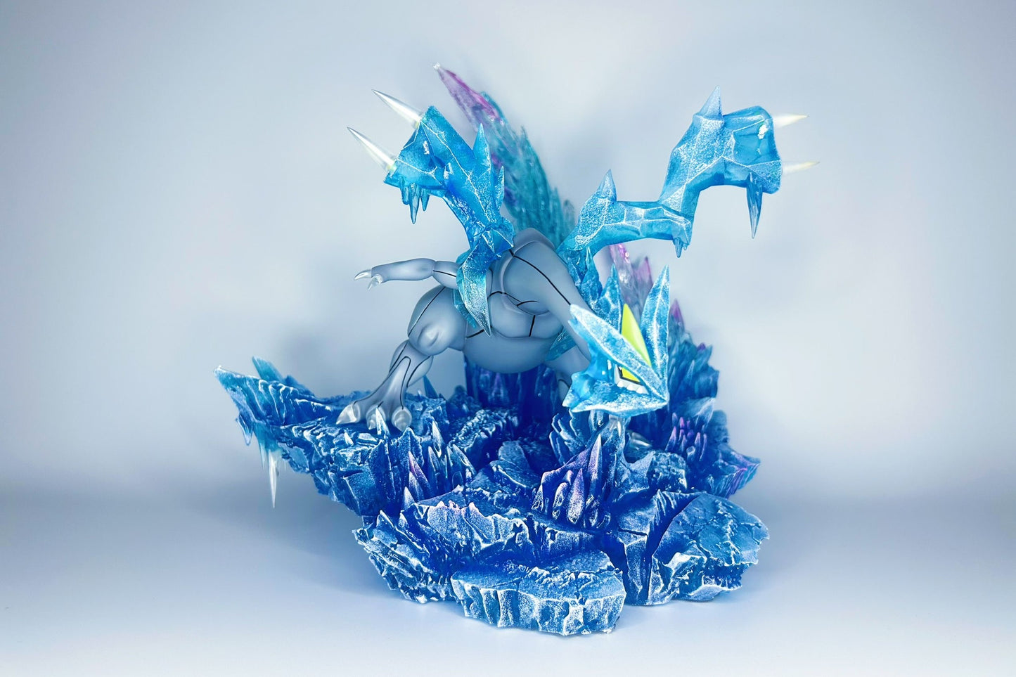 [IN STOCK] 1/20 Scale World Figure [PALLET TOWN] - Kyurem