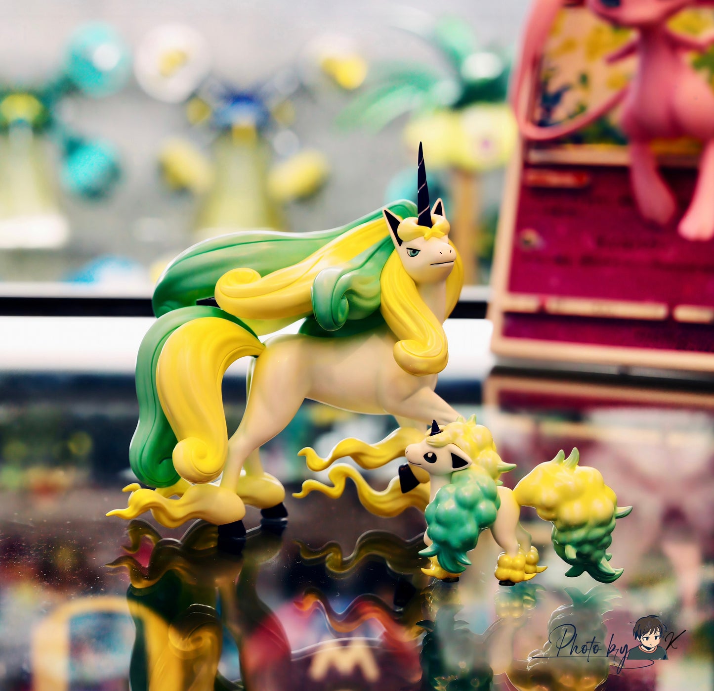 [IN STOCK] 1/20 Scale World Figure [WU] - Galarian Ponyta & Rapidash