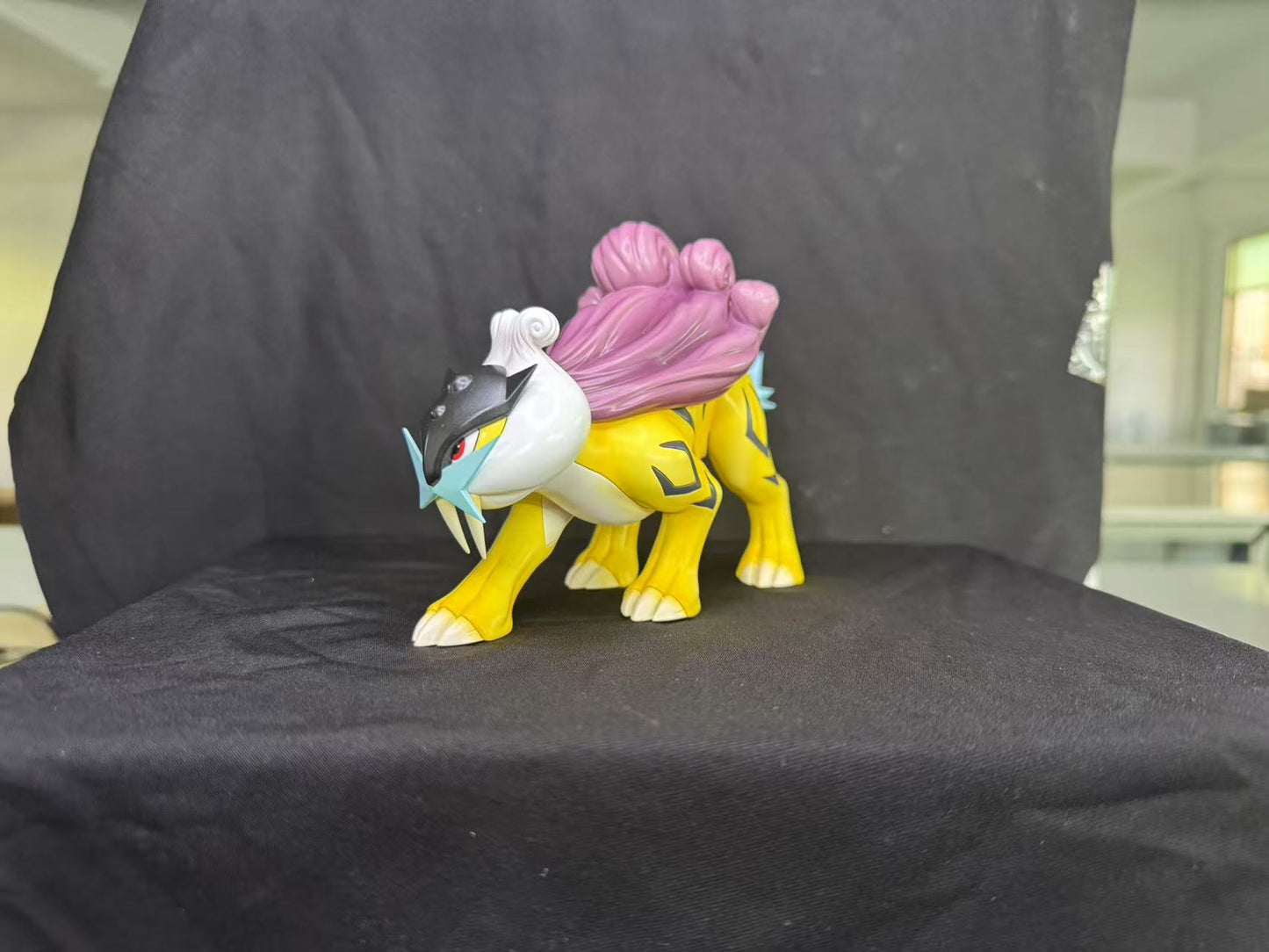 [PREORDER] 1/20 Scale World Figure [DZJ] - Suicune & Raikou & Entei